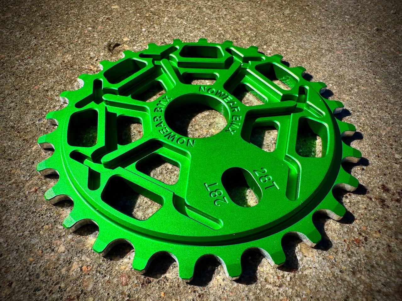 芸能人愛用アイテム特集 Sprocket Lifer | BMX Nowear ジャケット・アウター